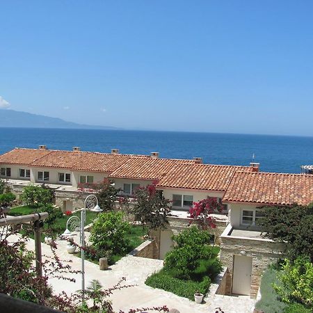 Sea Breeze Apartment Bougainville Bay Sarandë エクステリア 写真