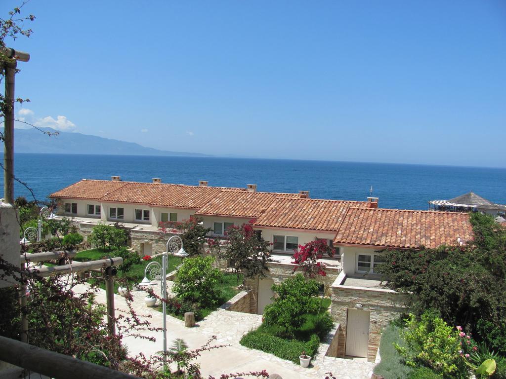 Sea Breeze Apartment Bougainville Bay Sarandë エクステリア 写真
