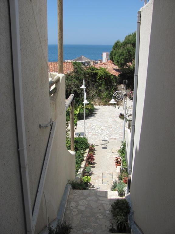 Sea Breeze Apartment Bougainville Bay Sarandë エクステリア 写真