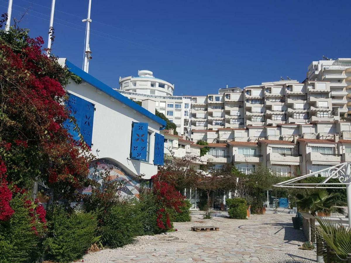 Sea Breeze Apartment Bougainville Bay Sarandë エクステリア 写真